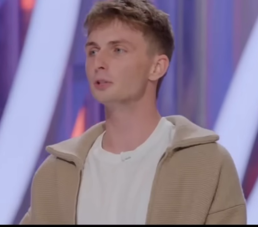 Men’s Beige Hooded Zip-Up Casual Jacket - Image 3